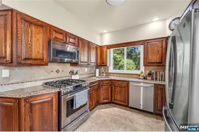 37 Kensington Avenue, Norwood, NJ 07648 - Photo 9