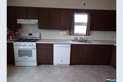 22 John Street 2 #2, East Rutherford, NJ 07073 - Photo 5