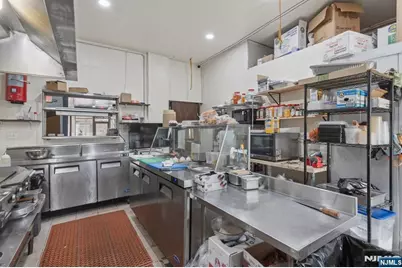 154 Chestnut Avenue, Jersey City, NJ 07306 - Photo 15