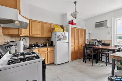 154 Chestnut Avenue, Jersey City, NJ 07306 - Photo 25