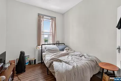 154 Chestnut Avenue, Jersey City, NJ 07306 - Photo 41