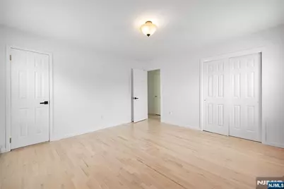 102 Gall Court, Elmwood Park, NJ 07407 - Photo 13