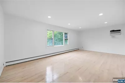 102 Gall Court, Elmwood Park, NJ 07407 - Photo 17