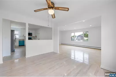 102 Gall Court, Elmwood Park, NJ 07407 - Photo 19