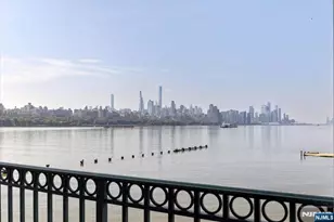 217 The Promenade, Edgewater, NJ 07020 - Photo 3