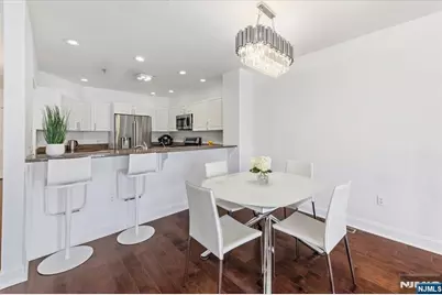 217 The Promenade, Edgewater, NJ 07020 - Photo 9