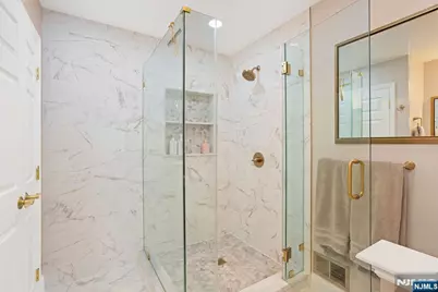 400 Manchester Drive 4071 #4071, Nutley, NJ 07110 - Photo 15
