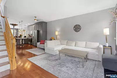400 Manchester Drive 4071 #4071, Nutley, NJ 07110 - Photo 3