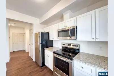 103 Johnson Avenue 201 #201, Hackensack, NJ 07601 - Photo 3