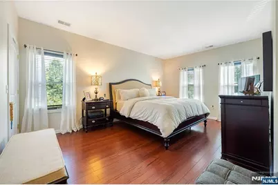 1018 Brittany Drive 1018 #1018, Wayne, NJ 07470 - Photo 13
