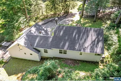 2 Nydam Lane, Franklin Lakes, NJ 07417 - Photo 3