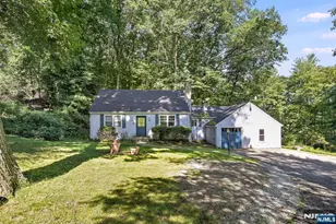 2 Nydam Ln, Franklin Lakes, NJ 07417 - Photo 1
