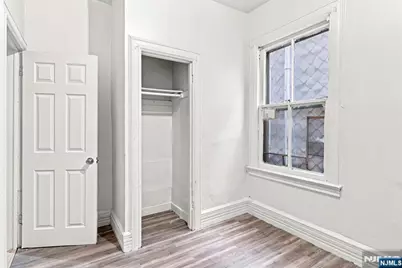 102 Claremont Avenue, Jersey City, NJ 07305 - Photo 13