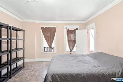 102 Claremont Avenue, Jersey City, NJ 07305 - Photo 25