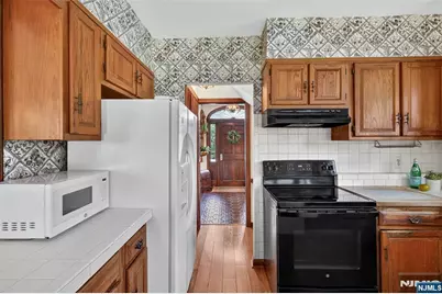 484 Godwin Avenue, Midland Park, NJ 07432 - Photo 15