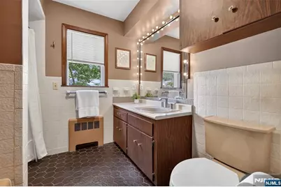 484 Godwin Avenue, Midland Park, NJ 07432 - Photo 25