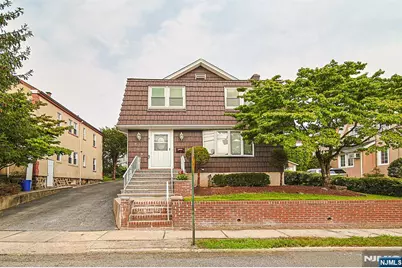 709 Kingsland Avenue, Ridgefield, NJ 07657 - Photo 1
