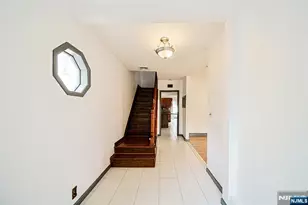 709 Kingsland Ave, Ridgefield, NJ 07657 - Photo 11