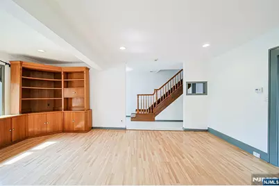 709 Kingsland Avenue, Ridgefield, NJ 07657 - Photo 7