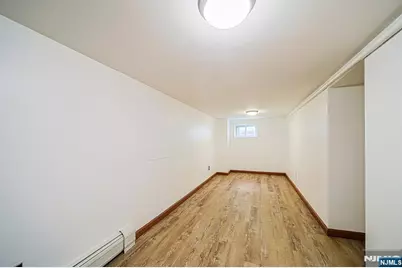 709 Kingsland Avenue, Ridgefield, NJ 07657 - Photo 35