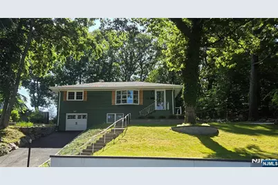 48 Knolls Road, Bloomingdale, NJ 07403 - Photo 1