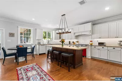 16 Madison Avenue, Hasbrouck Heights, NJ 07604 - Photo 11