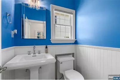 16 Madison Avenue, Hasbrouck Heights, NJ 07604 - Photo 15