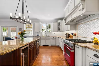16 Madison Avenue, Hasbrouck Heights, NJ 07604 - Photo 13