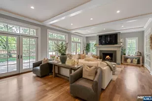 4 Brookview Ct, Ho Ho Kus, NJ 07423 - Photo 3
