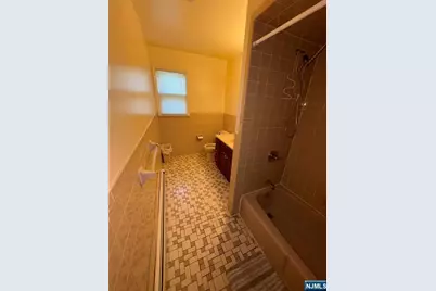 153 Berger Street, Wood Ridge, NJ 07075 - Photo 5