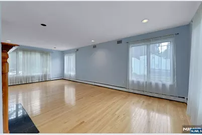 974 Bridge Street, Washington Township, NJ 07676 - Photo 5