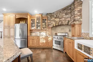 631 Sargent Rd, River Vale Township, NJ 07675 - Photo 11