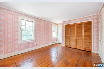 135 Colfax Avenue, Roselle Park, NJ 07204 - Photo 9