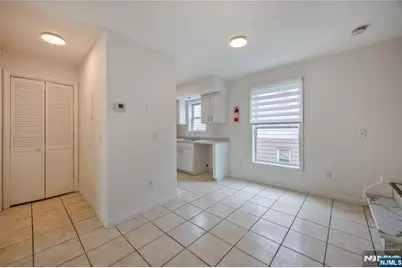 235-237 Keen, Paterson, NJ 07524 - Photo 9