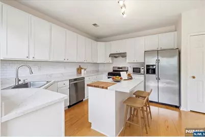 594 Glasmere Road, Mahwah, NJ 07430 - Photo 9