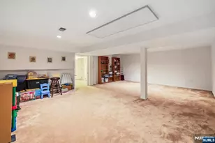 594 Glasmere Rd, Mahwah, NJ 07430 - Photo 31