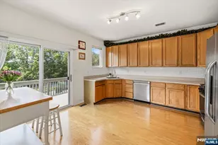 594 Glasmere Rd, Mahwah, NJ 07430 - Photo 11