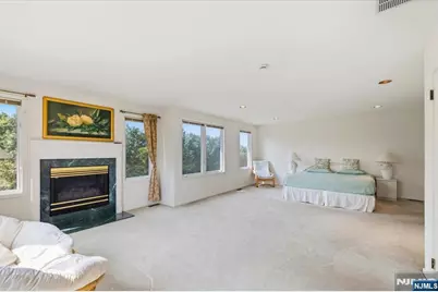 594 Glasmere Road, Mahwah, NJ 07430 - Photo 17