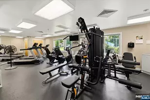594 Glasmere Rd, Mahwah, NJ 07430 - Photo 39
