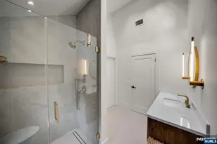 160 Beacon St, Haworth, NJ 07641 - Photo 37