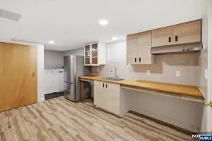 158 Slocum Ave, Englewood, NJ 07631 - Photo 29
