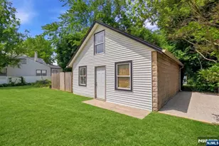 158 Slocum Ave, Englewood, NJ 07631 - Photo 35