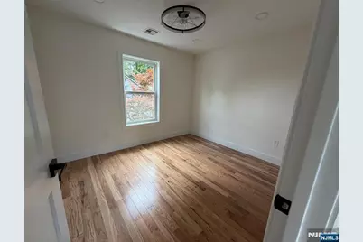 184 Walnut Street, Teaneck Township, NJ 07666 - Photo 9