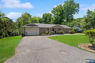 777 Washington Ave, Washington Township, NJ 07676 - Photo 5