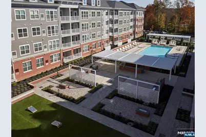 100 Eisenhower Parkway B1 #B1, Livingston, NJ 07039 - Photo 25
