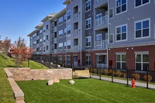 100 Eisenhower Parkway B1, Livingston, NJ 07039 - Photo 27