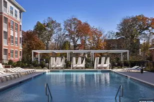 100 Eisenhower Parkway B1, Livingston, NJ 07039 - Photo 23
