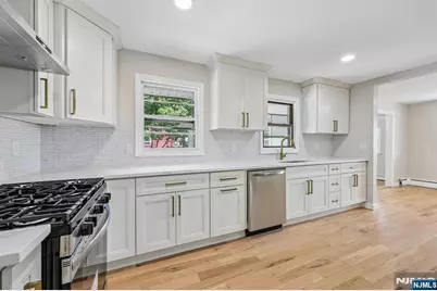 33 Lotz Street, North Haledon, NJ 07508 - Photo 9