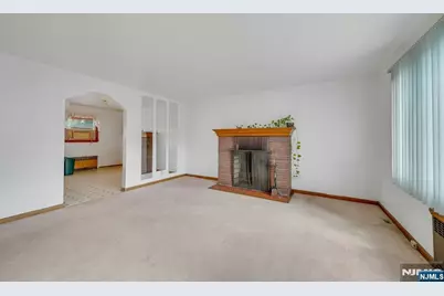 34 Berkeley Avenue, Belleville, NJ 07109 - Photo 7