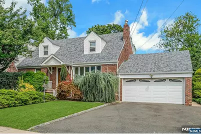 34 Berkeley Avenue, Belleville, NJ 07109 - Photo 3